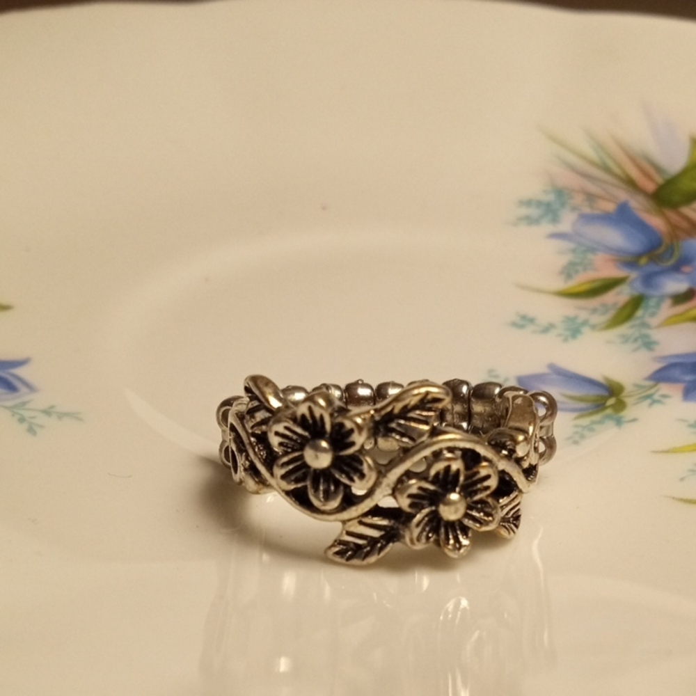 Flower Garden Ring Sizes 8-11